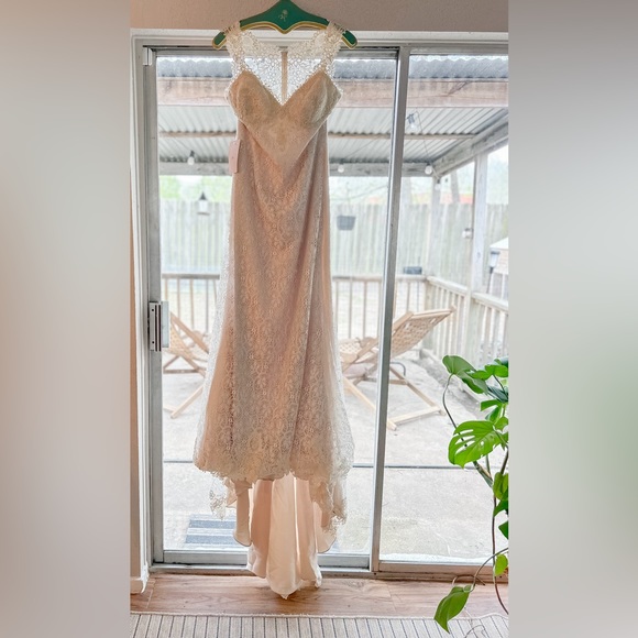 Willowby by Watters - NWT - Petra lace wedding gown purchased from BHLDN - Picture 4 of 14